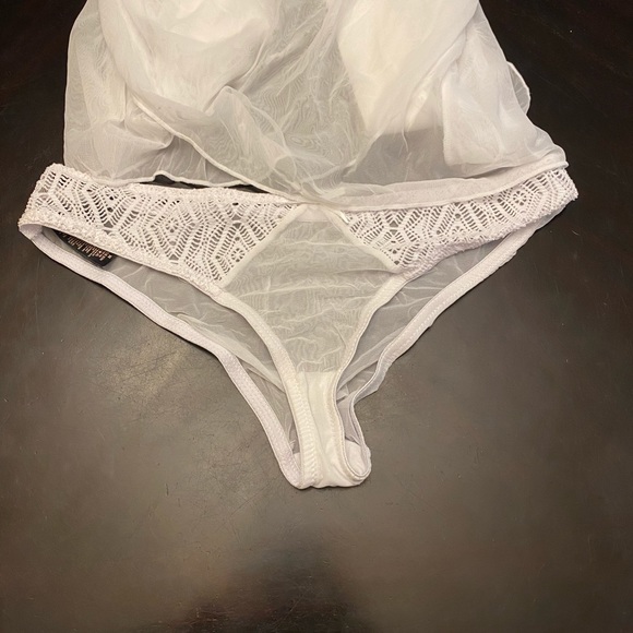 COPY - NWOT white lingerie set - Picture 3 of 4